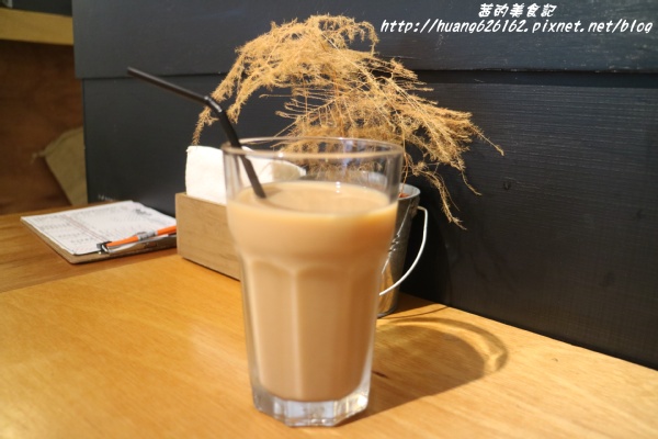 初壹食午 早餐 輕食:【新北三重區】三重早餐推薦『初壹食午 早餐 輕食』捷運菜寮站