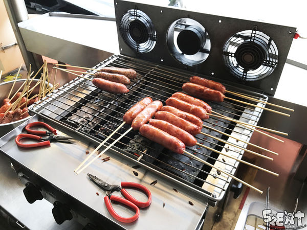 食記萬紫桂花香腸4.jpg