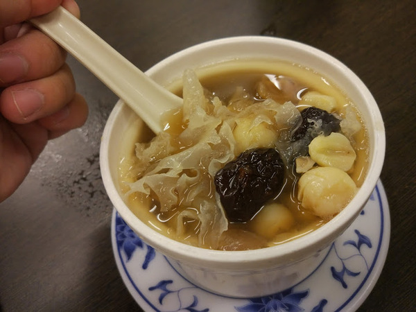 湘記麵館(原進化路龍興小館):【食記】台中傅家湘記麵館@北區科博館&803醫院&健行國小 : 種類多元,價格尚可,不過我只推炒飯
