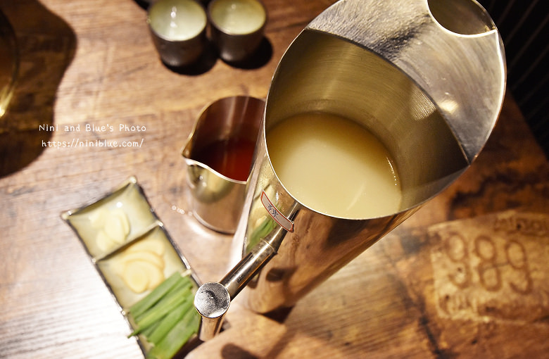 台中一鼎豐麻辣火鍋漢口路10