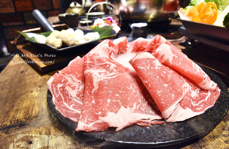 台中一鼎豐麻辣火鍋漢口路29