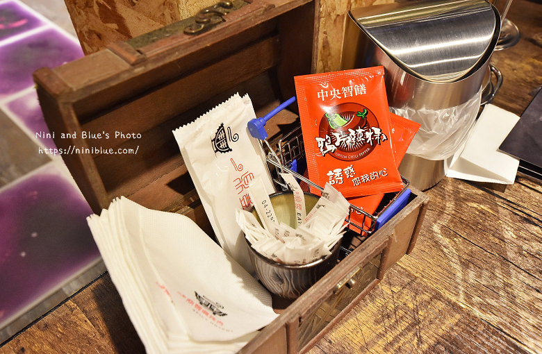 台中一鼎豐麻辣火鍋漢口路22