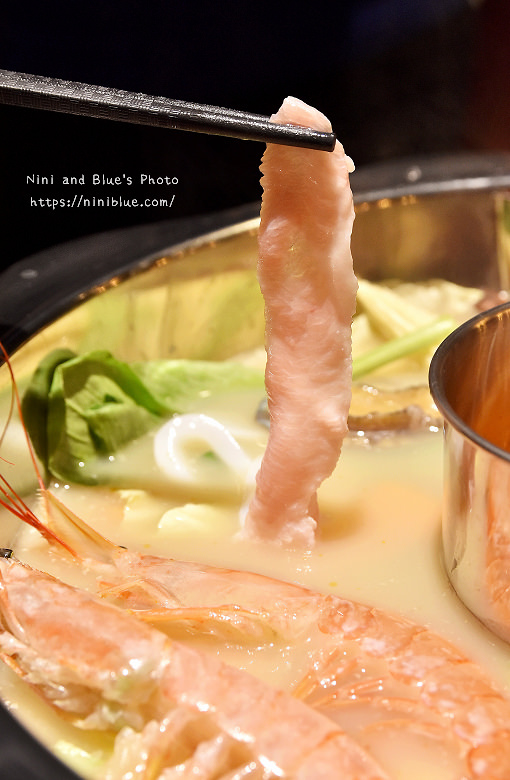 台中一鼎豐麻辣火鍋漢口路34