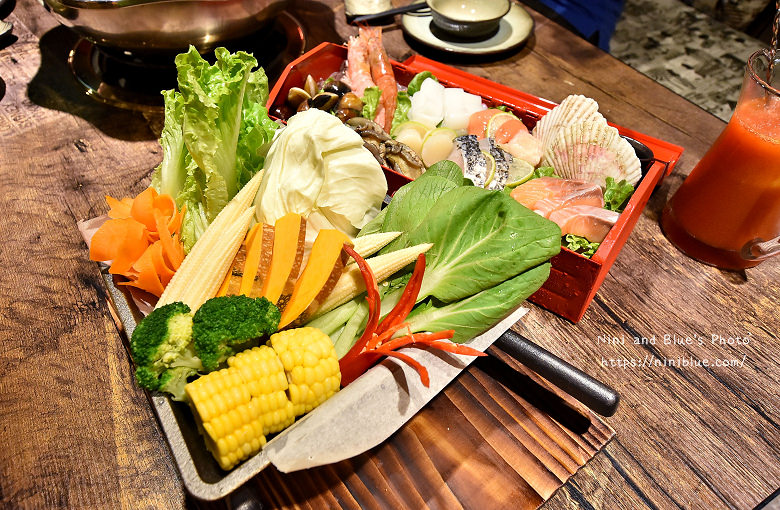 台中一鼎豐麻辣火鍋漢口路19