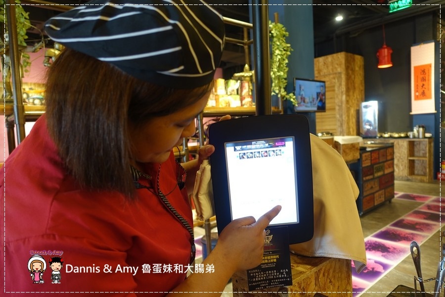 20161106《台中北區火鍋新開幕》一鼎豐麻辣香。道地四川麻辣口味。鴨血豆腐鍋底無限續。養生黑豆茶。火山爆發沙朗牛︱工業風裝潢好拍照聚餐好選擇 （影片） (20).jpg