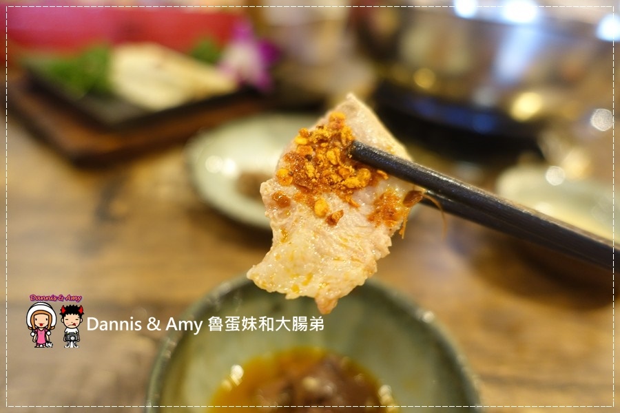 20161106《台中北區火鍋新開幕》一鼎豐麻辣香。道地四川麻辣口味。鴨血豆腐鍋底無限續。養生黑豆茶。火山爆發沙朗牛︱工業風裝潢好拍照聚餐好選擇 （影片） (56).jpg