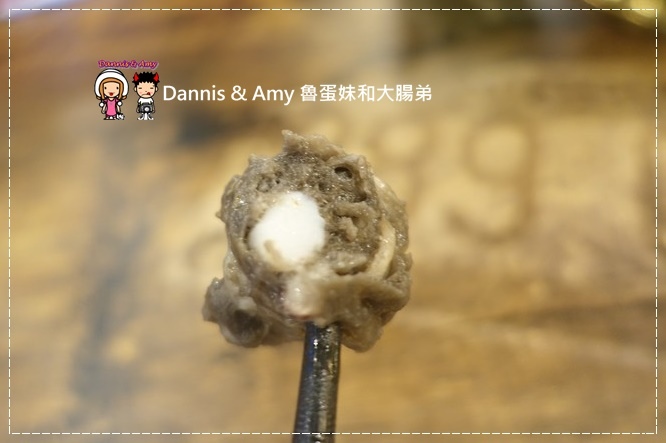 20161106《台中北區火鍋新開幕》一鼎豐麻辣香。道地四川麻辣口味。鴨血豆腐鍋底無限續。養生黑豆茶。火山爆發沙朗牛︱工業風裝潢好拍照聚餐好選擇 （影片） (57).jpg