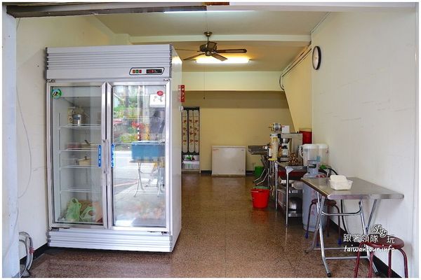 晨吉司漢肉排蛋吐司(龜山大同店)：龜山擺好擺滿的肉排蛋吐司【晨吉司漢】