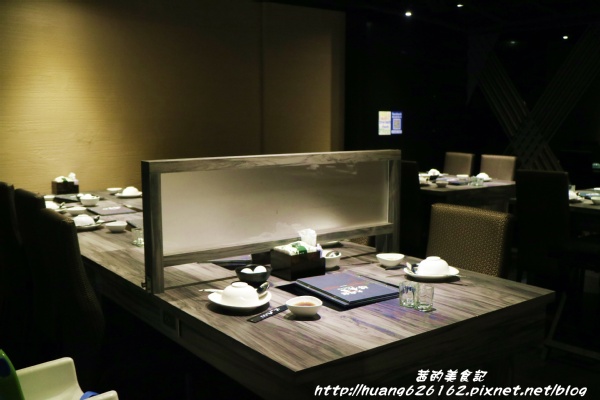 好食多涮涮屋(大安店)：【台北大安區】東區鍋物推薦『好食多涮涮屋大安店』大推無骨牛小排/極黑和牛/天使紅蝦/日本北海道干貝