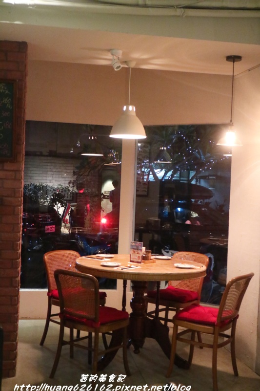 香聚餐酒館:【台北大安區】東區餐酒館推薦『香聚餐酒館 The Dainties Bistro』必點日式料理丼飯/燒烤 鮮烤透抽(青醬)、手作鮮魚一夜干、烤豬五花私房辣味....每一道料理都非常下酒好吃~