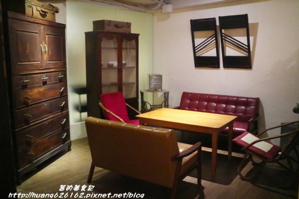 香聚餐酒館:【台北大安區】東區餐酒館推薦『香聚餐酒館 The Dainties Bistro』必點日式料理丼飯/燒烤 鮮烤透抽(青醬)、手作鮮魚一夜干、烤豬五花私房辣味....每一道料理都非常下酒好吃~