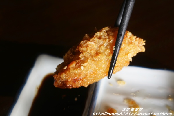 香聚餐酒館:【台北大安區】東區餐酒館推薦『香聚餐酒館 The Dainties Bistro』必點日式料理丼飯/燒烤 鮮烤透抽(青醬)、手作鮮魚一夜干、烤豬五花私房辣味....每一道料理都非常下酒好吃~