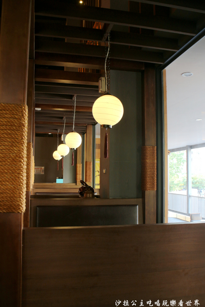 大江戶町活海鮮鐵板燒:台中小三井『大江戶町活海鮮鐵板燒』超高CP值美食/漁市鐵板燒