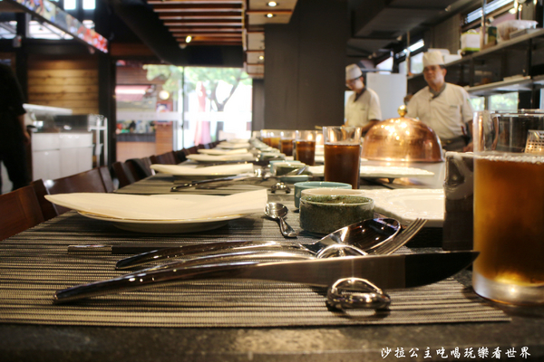 大江戶町活海鮮鐵板燒:台中小三井『大江戶町活海鮮鐵板燒』超高CP值美食/漁市鐵板燒