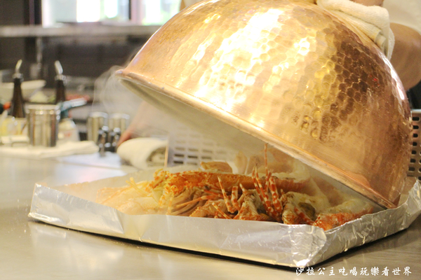 大江戶町活海鮮鐵板燒:台中小三井『大江戶町活海鮮鐵板燒』超高CP值美食/漁市鐵板燒