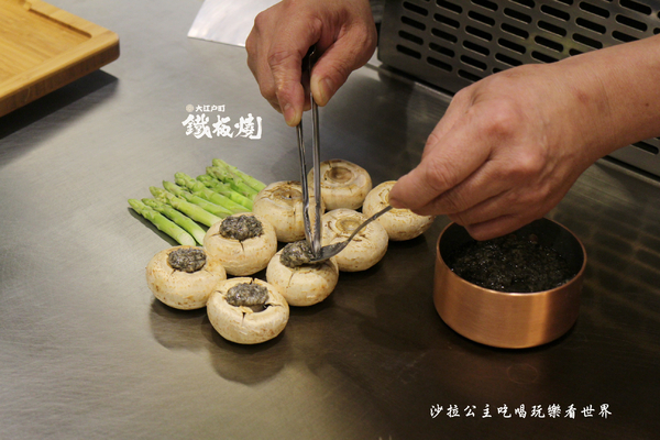 大江戶町活海鮮鐵板燒:台中小三井『大江戶町活海鮮鐵板燒』超高CP值美食/漁市鐵板燒