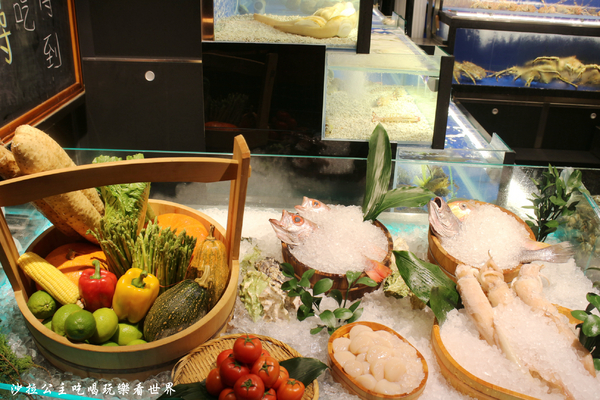 大江戶町活海鮮鐵板燒:台中小三井『大江戶町活海鮮鐵板燒』超高CP值美食/漁市鐵板燒