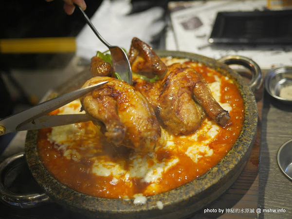 打啵G(台中向上店):【食記】台中DoubleG 打啵G起司年糕鍋(台灣3號店)-釜山向上站地鐵主題餐廳@台中西區韓式料理 : 釜山電影節加持的鍋巴烤雞