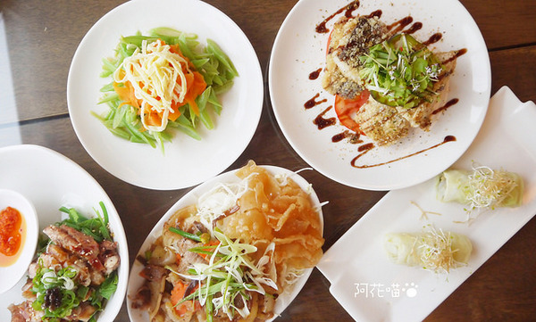 以娜的店風味料理:【新竹│風味餐】尖石鄉宇老壯闊景色,搭配優雅舒適風味餐『以娜的店』