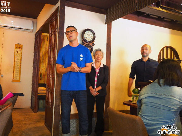 抹茶拿鐵酒：八咫鳥抹茶拿鐵酒，恬適的味道，還能淋在冰淇淋上頭，抹茶控必喝～