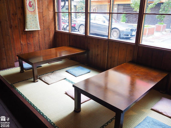 抹茶拿鐵酒：八咫鳥抹茶拿鐵酒，恬適的味道，還能淋在冰淇淋上頭，抹茶控必喝～