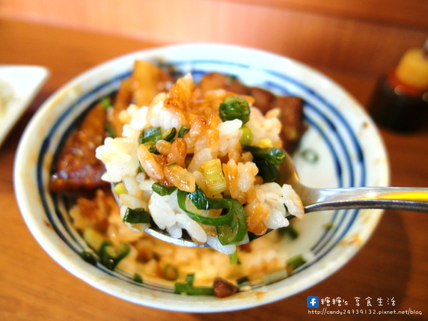 信兵衛:〖台中│美食〗信兵衛 ❤ 手作丼飯壽司日式料理,靠近中華夜市,用料實在,價格平價,大推他們家的牛五花握壽司!!