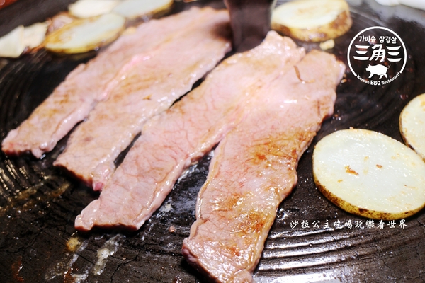 三角三金蔘燉雞湯(府中店)：板橋韓式料理『三角三-府中店』韓式燒烤/大鍋蓋烤肉/捷運府中站