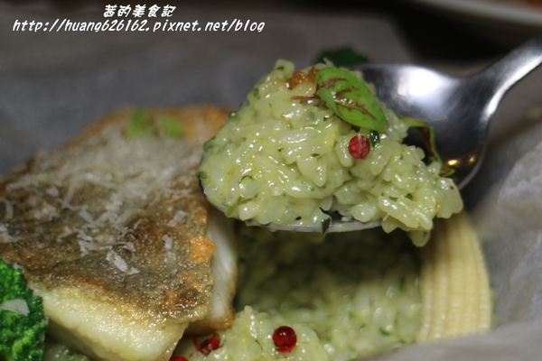 轉角198號咖啡 Corner No.198 Cafe:【[新北三重區】三重義式料理推薦 『轉角198號咖啡 Corner No.198 Cafe』義大利麵/排餐/燉飯/帕尼尼/鬆餅/咖啡/不收服務費/捷運徐匯中學