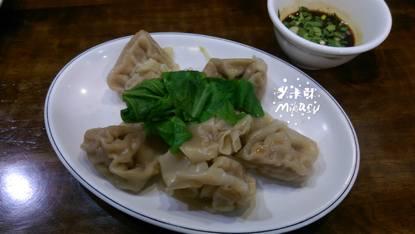 駱師父牛肉麵:【高雄/食﹡小港】鄰近高雄餐旅學院、小港醫院.駱師父牛肉麵