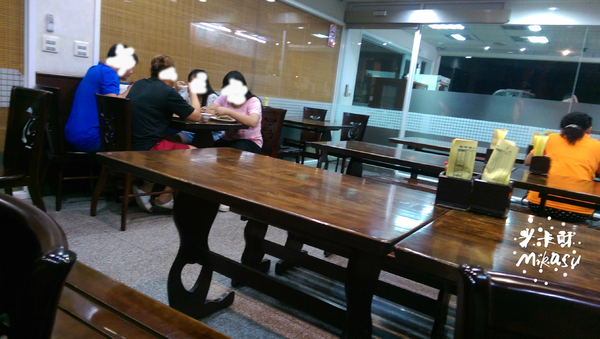 駱師父牛肉麵:【高雄/食﹡小港】鄰近高雄餐旅學院、小港醫院.駱師父牛肉麵