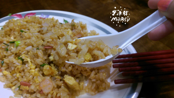 駱師父牛肉麵:【高雄/食﹡小港】鄰近高雄餐旅學院、小港醫院.駱師父牛肉麵