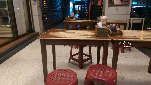 米糕厝(河南店)：【高雄/食﹡前鎮】市區內的平價樸實．米糕厝