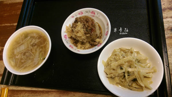 米糕厝(河南店)：【高雄/食﹡前鎮】市區內的平價樸實．米糕厝