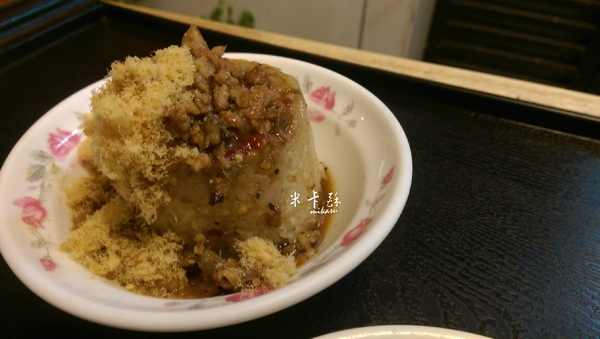 米糕厝(河南店)：【高雄/食﹡前鎮】市區內的平價樸實．米糕厝