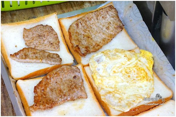 晨吉司漢-大業店：Juicy的肉排蛋土司【晨吉司漢(大業店)】