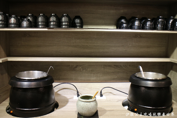 燒肉丼販:東區販賣機丼飯『燒肉丼販』捷運忠孝敦化站/燒肉丼飯