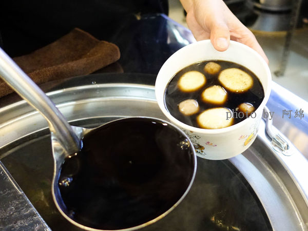 【桃園小吃】桃園忠孝甜品專賣-現煮!手工芋圓湯圓大湯圓,以黑糖入湯的極品熱甜湯.冬至/元宵/燒仙草/湯圓紅豆湯/花生湯圓/芝麻湯圓/桃園美食/在地人推薦必吃