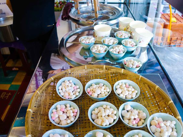 【桃園小吃】桃園忠孝甜品專賣-現煮!手工芋圓湯圓大湯圓,以黑糖入湯的極品熱甜湯.冬至/元宵/燒仙草/湯圓紅豆湯/花生湯圓/芝麻湯圓/桃園美食/在地人推薦必吃