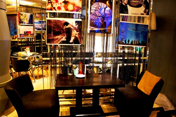 in% HAIR&CAFE:In% Café