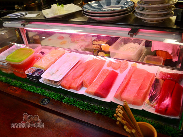 新宿食事處09-各式生魚片
