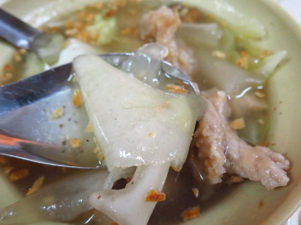 【蘆洲】蘇記鐤邊趖八寶冬粉豬油飯-料多到爆炸的鐤邊挫