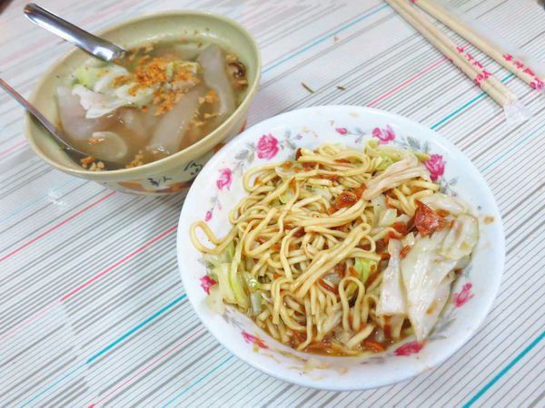 【蘆洲】蘇記鐤邊趖八寶冬粉豬油飯-料多到爆炸的鐤邊挫