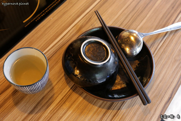 三道一鍋 杳 概念店:三道一鍋 · 杳 概念店 日式涮涮鍋 國父紀念館站美食 CP值高 精緻又好吃的養生火鍋