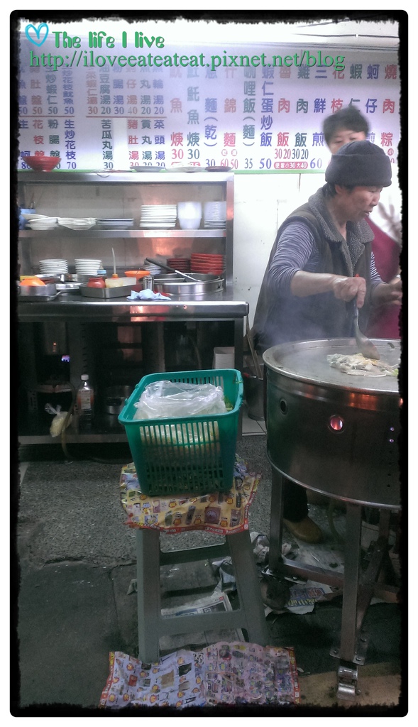 原舊市政府老攤(蚵仔煎、肉粽)1.jpg