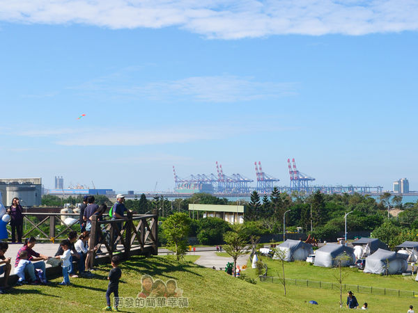 八里-十三行文化公園36-觀景台往台北港的景色