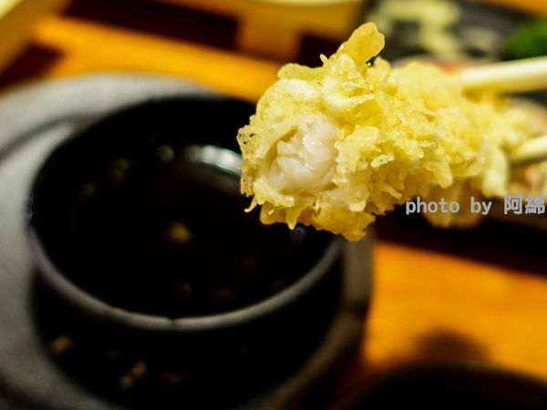 【桃園日式】八條壽司 南平店-不用跑三峽排隊吃壽司，愈夜愈美！桃園藝文特區深夜食堂．cp值高/宵夜/居酒屋/平價日本料理/桃園美食/在地人推薦必吃