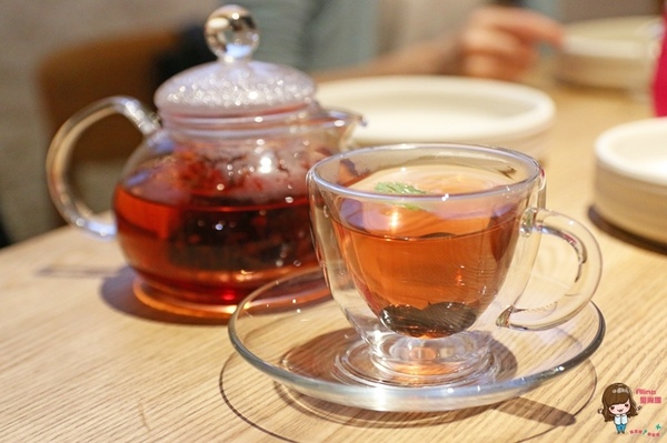 VCE南加州餐飲生活概念店：【食記】台北東區 VCE 南加州餐飲生活概念店 海洋衝浪風咖啡館餐廳 共生共享不限時悠活新鮮