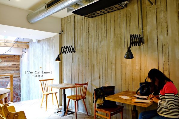 東區美食-V.C.E南加州餐飲生活概念店