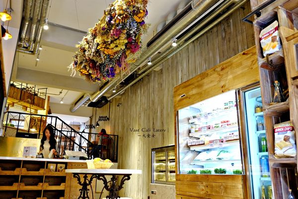 東區美食-V.C.E南加州餐飲生活概念店