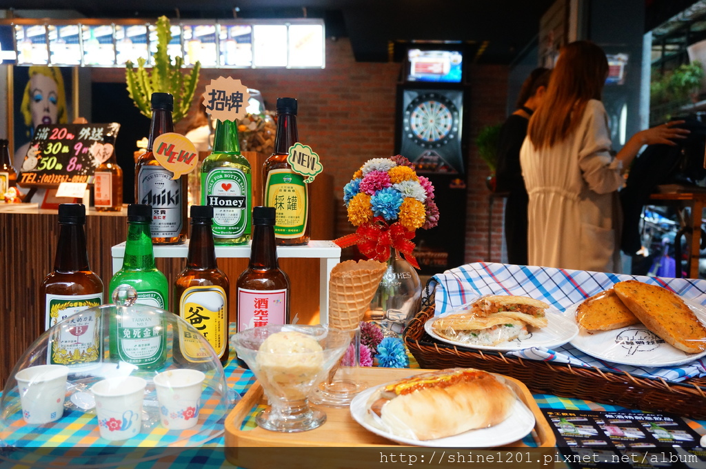 行天宮站美食.酒瓶飲料 酒矸倘賣嘸.無酒精創意飲料隨身瓶.交換禮物推薦